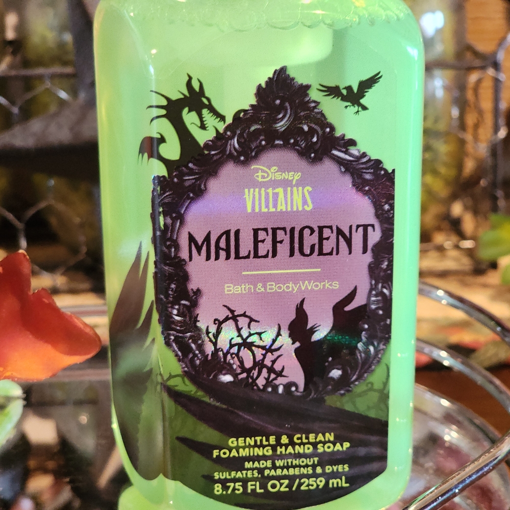 ❌️❌️SOLDOUT❌️❌Disney Villains Maleficent Foaming Hand Soap Bath & Body Works - Picture 7 of 13
